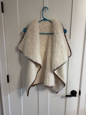 Simply Southern Love Tree Faux Fur Vest